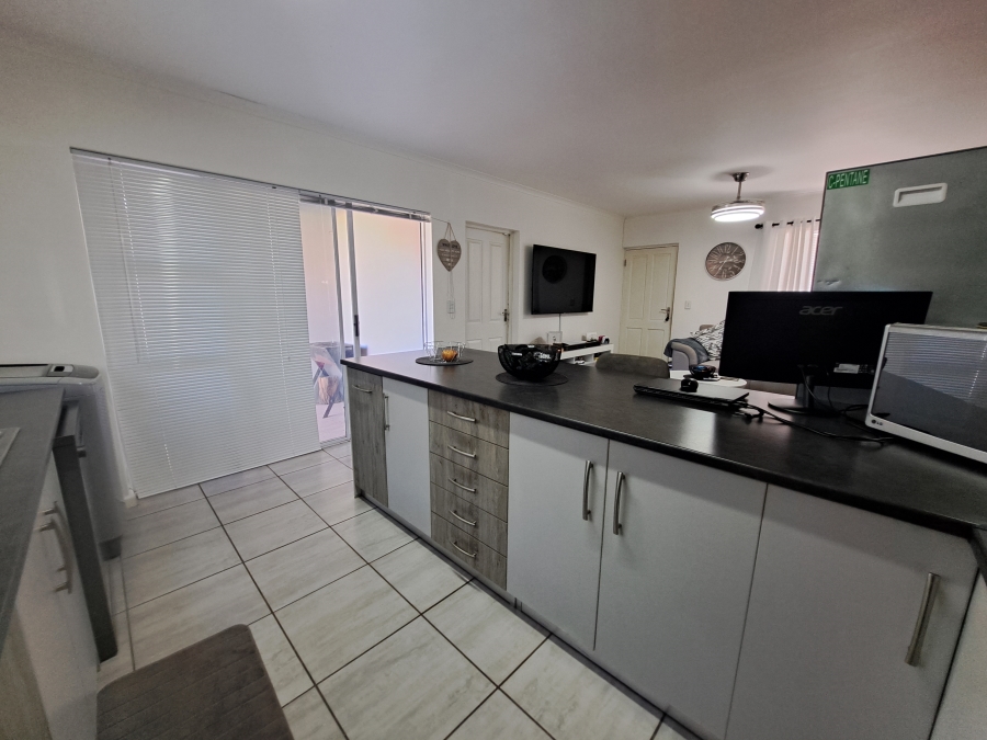 2 Bedroom Property for Sale in Vredenburg Western Cape